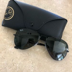 Classic Black Aviators